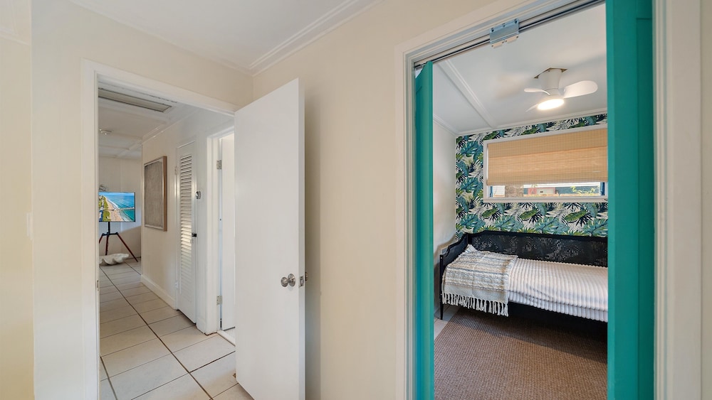 Hidden Oasis A 1 Bedroom Bungalow