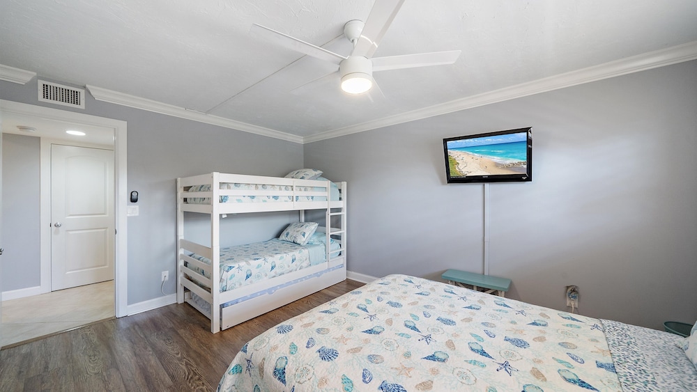 'bout Time 2 Bedroom Condo