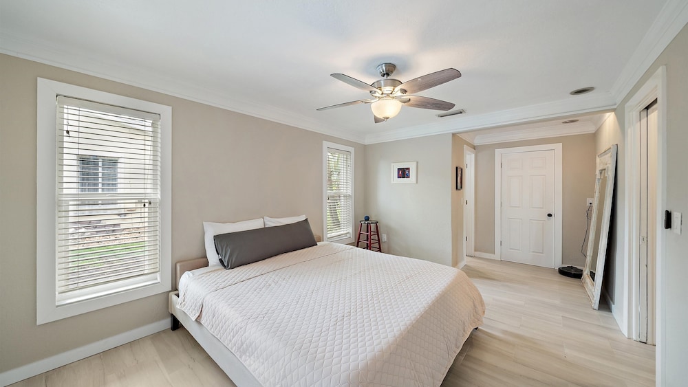 Gulf Tide Getaway 2 Bedroom Home