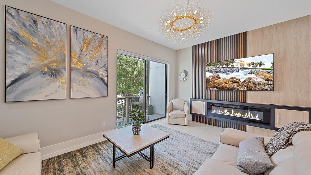Uptown Oasis 3 Bedroom Townhouse