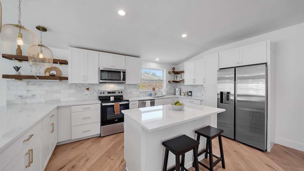 Coastal Cottage 2 Bedroom Home