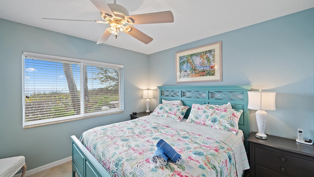 Las Hermanas 2 1 Bedroom Condo by RedAwning view 3