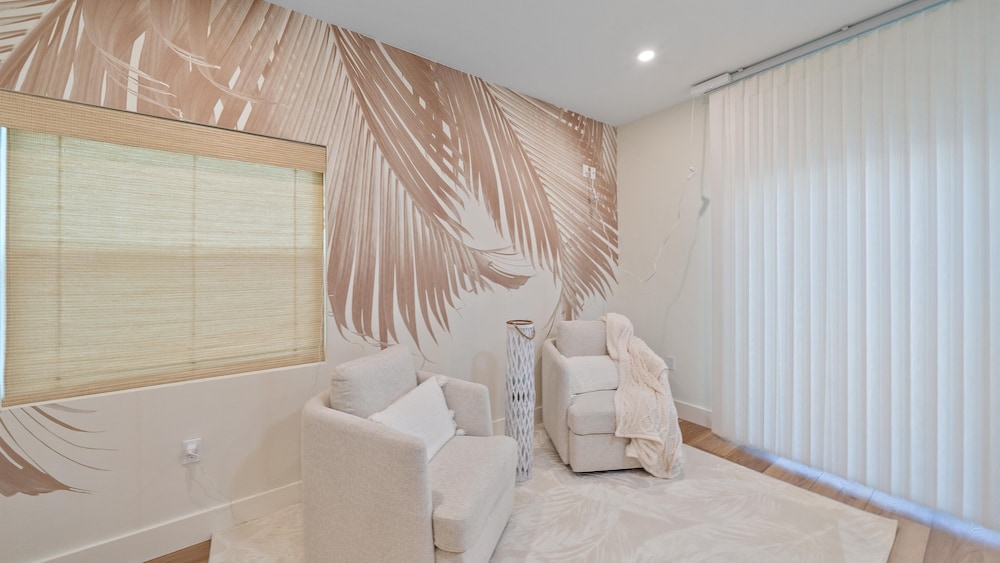 The Beach House 2 Bedroom Condo