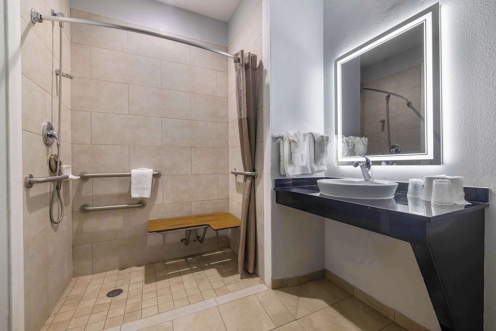 Studio 6 Suites Texas City, Tx - I-45 South - Property Image 33