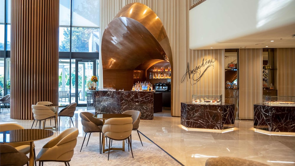 InterContinental Istanbul by IHG - Image 11