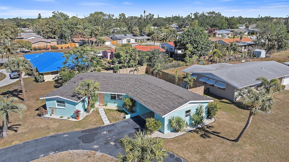 Coastal Cottage 2 Bedroom Home