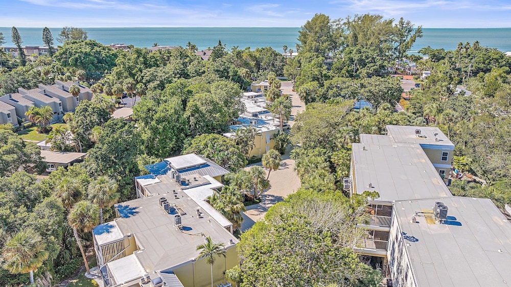 Beach Haven 2 Bedroom Condo