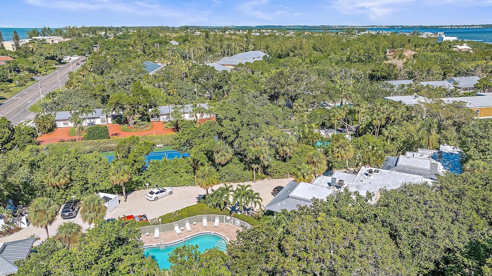 Beach Haven 2 Bedroom Condo