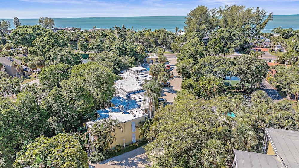 Beach Haven 2 Bedroom Condo
