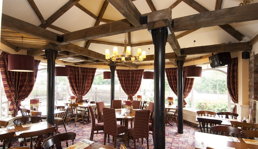 Premier Inn Leeds South - Birstall — photo 2