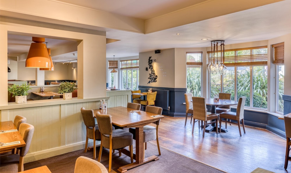 Premier Inn Birmingham Central Hagley Road