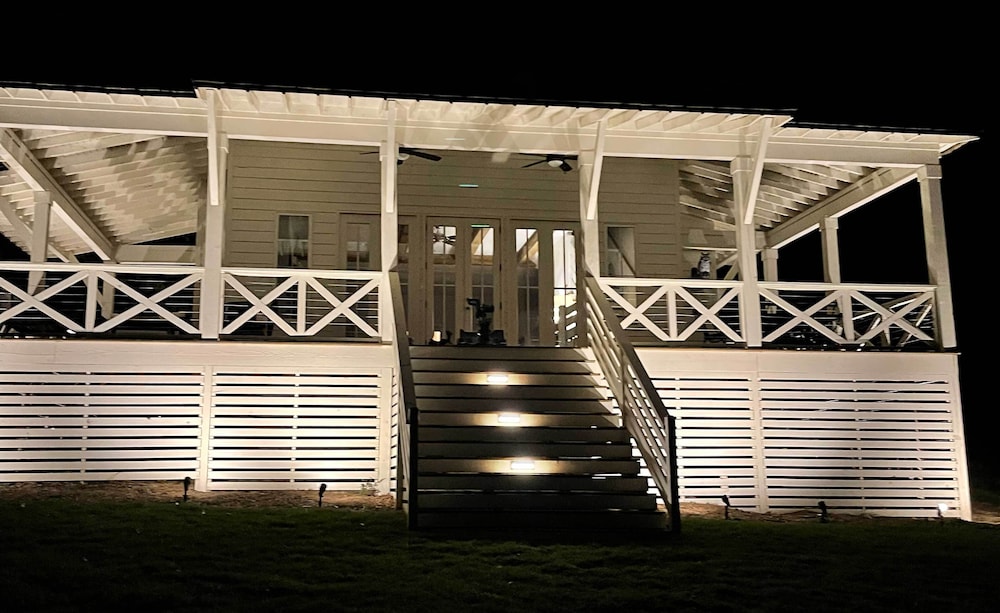 Luxe Lakefront Getaway w/ Porch + Water View! view 3