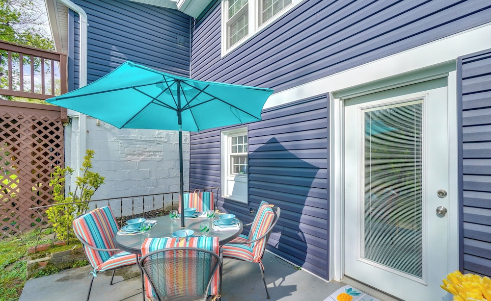 < 1 Mi to Wineries: Quaint & Cozy Waterford Studio