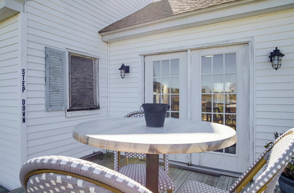 Fishing & Boating Retreat! Smith Island Cottage