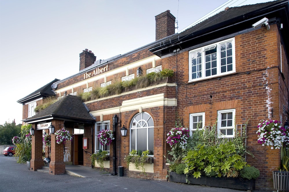 Premier Inn Colchester - Cowdray Avenue