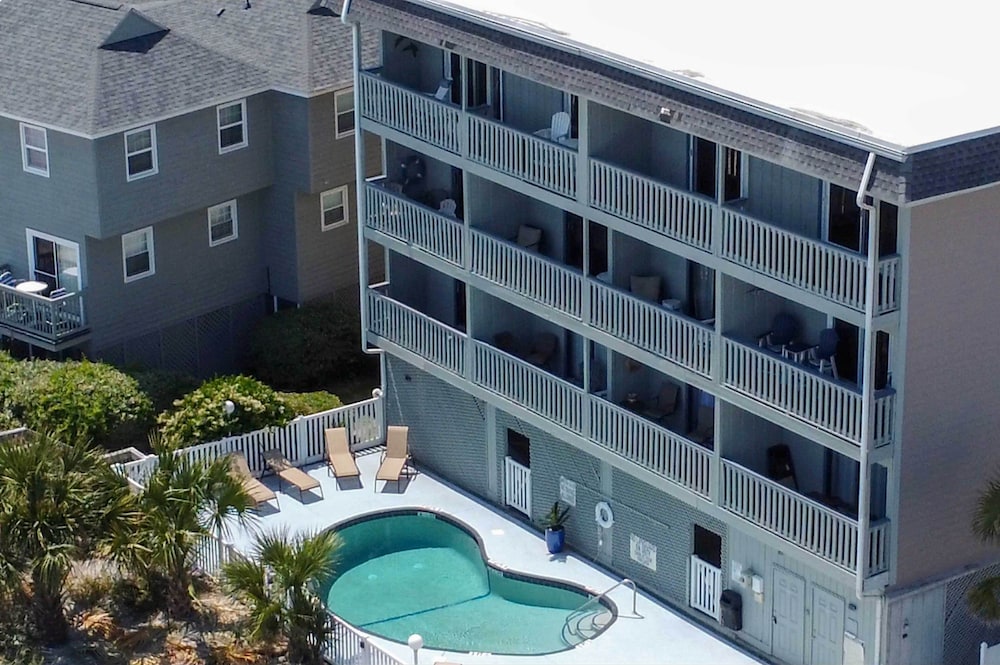 Oceanfront Condo w/ Pool Access in Surfside Beach!