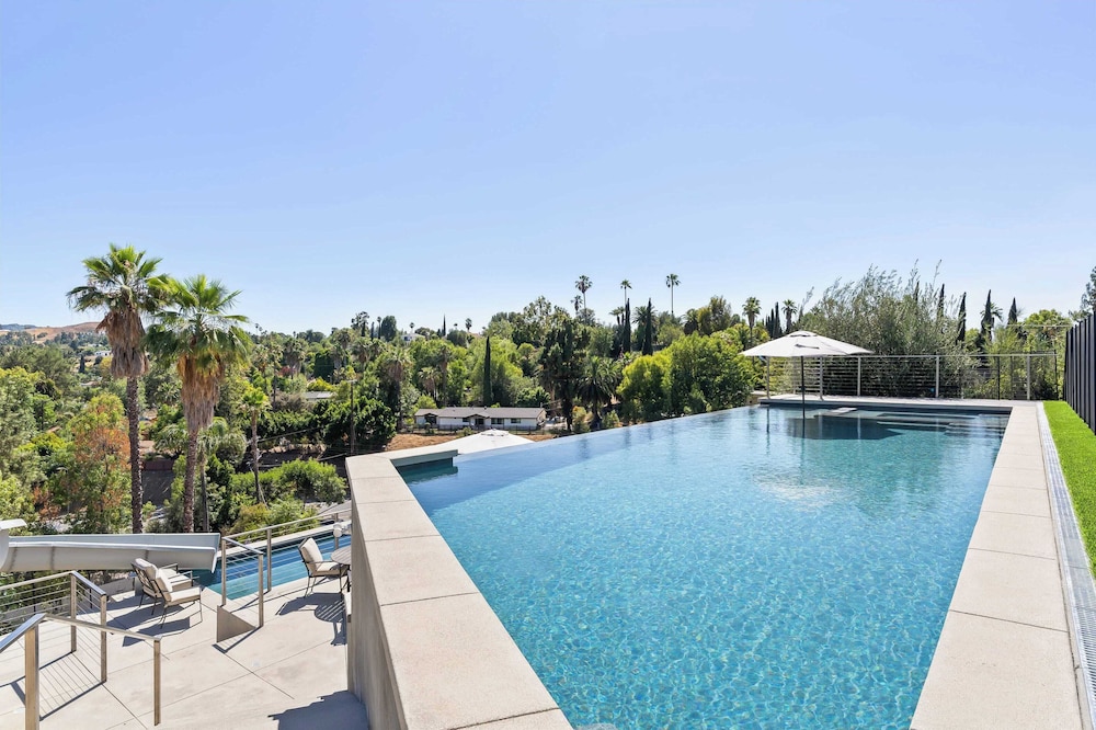 Luxe LA Escape w/ Pool, Views & Game Room Alta Vista Estate by Avantstay