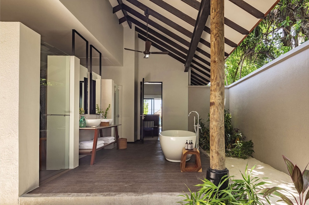 NH Collection Maldives Havodda Resort