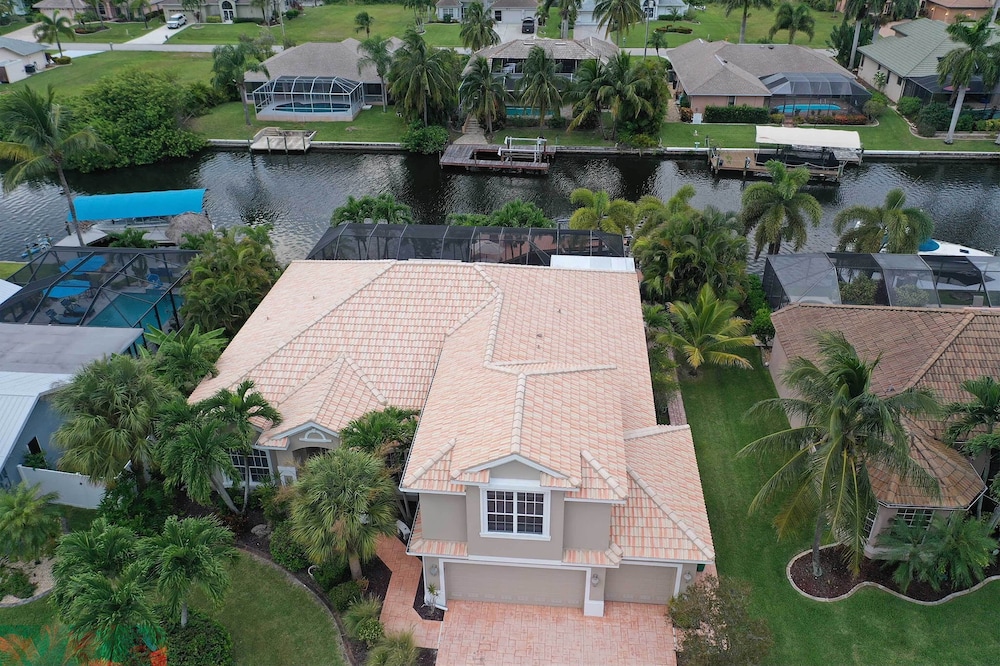 Spacious Canalfront Oasis w/ Pool Hot Tub! - Property Image 20