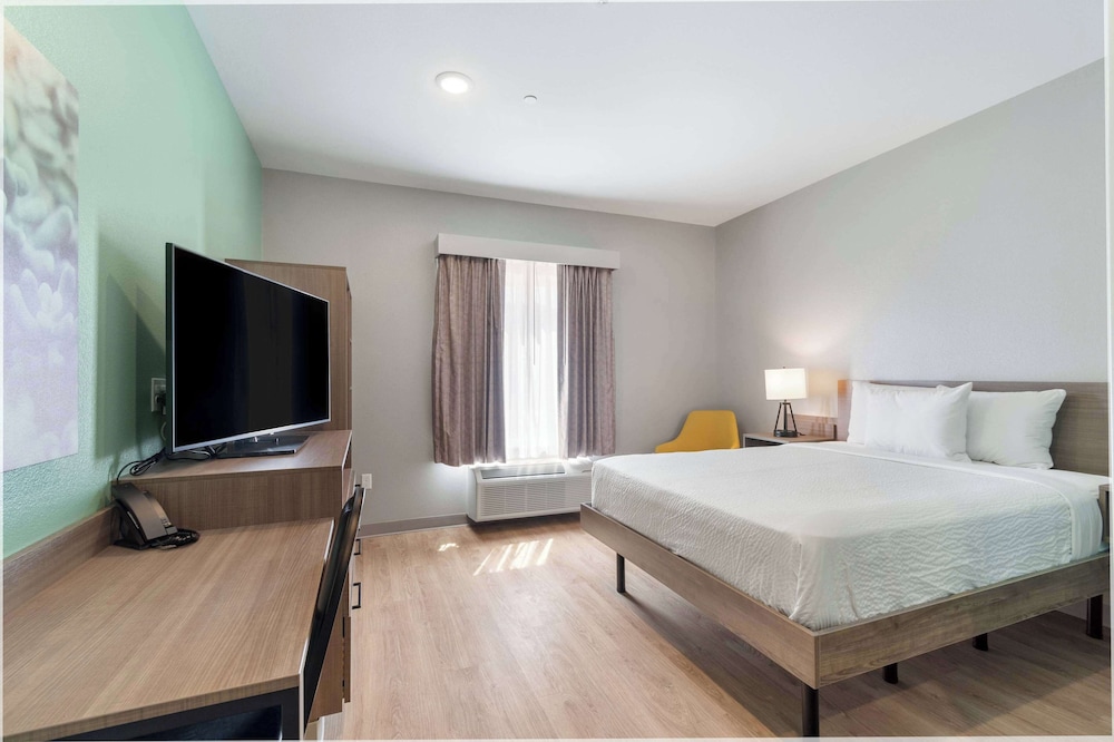 ECHO Suites Extended Stay by Wyndham Houston Katy West