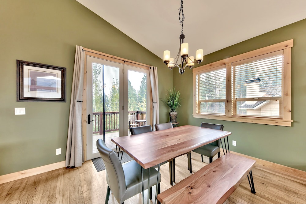 1376md Angora View 4 Bedroom Home