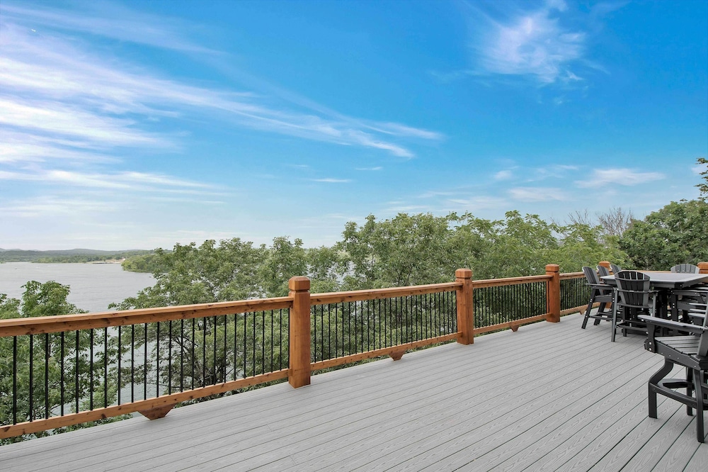 Lavish Retreat w/ Decks, Steps to Table Rock Lake! view 5
