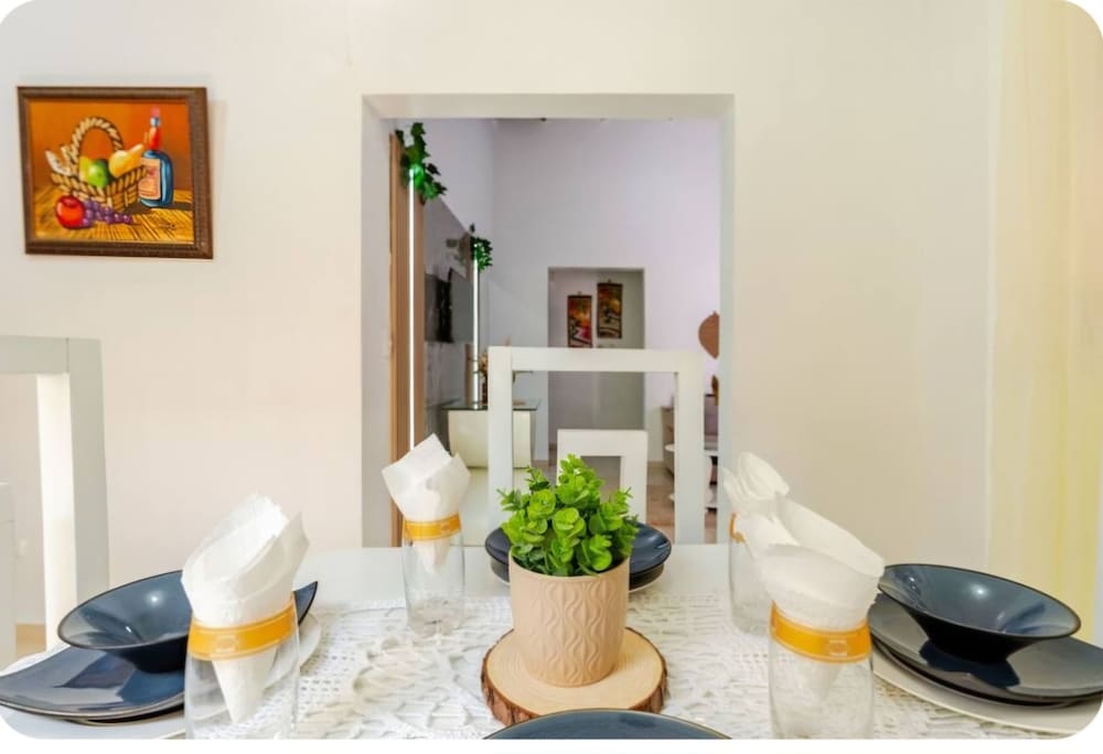 Escape to Puerto Plata, Cozy 2BR Loft in Las Mercedes, 5 Min From Beaches