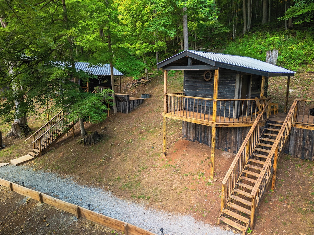 Ohio Starlight Glamping Cabins