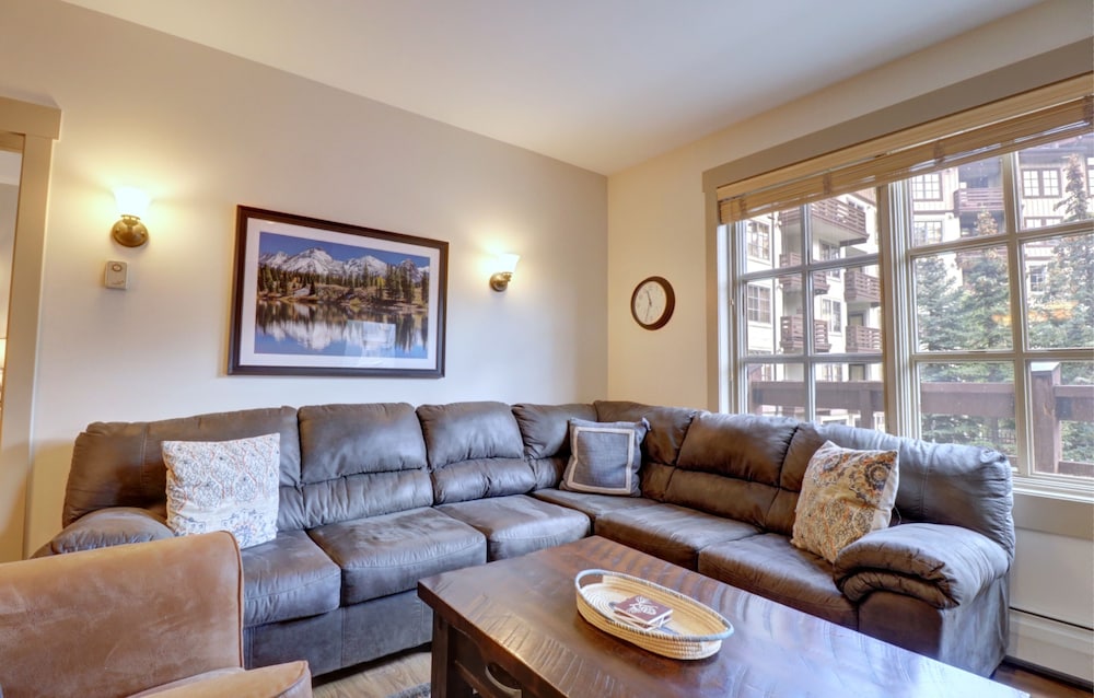 Pp212 Passage Point 2 Bedroom Condo