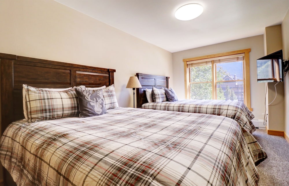 SkyRun Vacation Condos Copper Mountain Resort