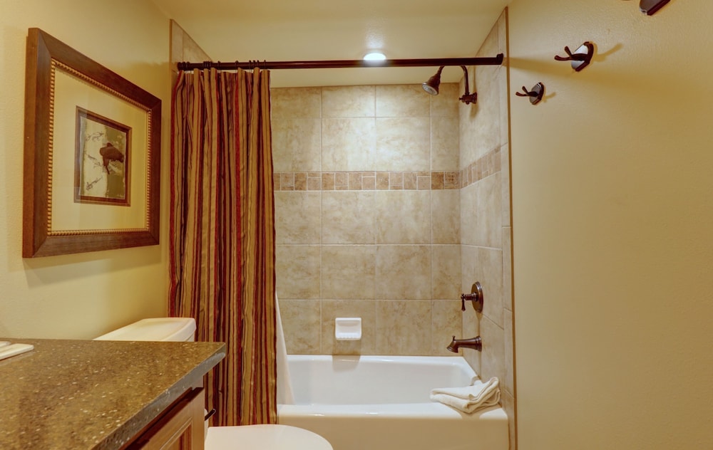 Wl210 West Lake Lodge 2 Bedroom Condo