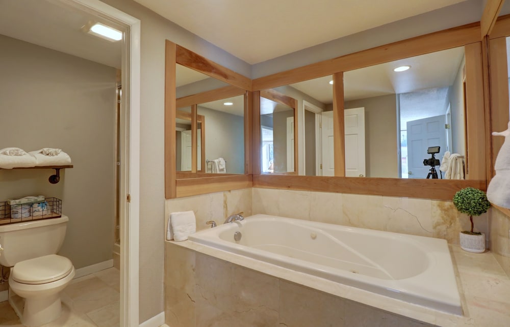 SkyRun Copper Mountain Resort Vacation Lodging