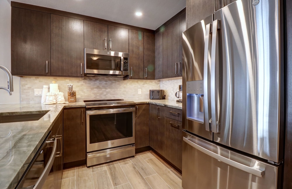 Pp409 Passage Point 2 Bedroom Condo