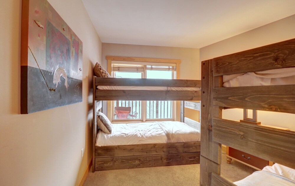 SkyRun Vacation Condos Copper Mountain Resort