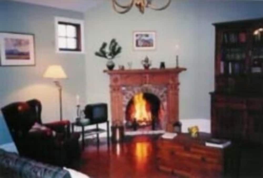 Wind Song Bed & Breakfast