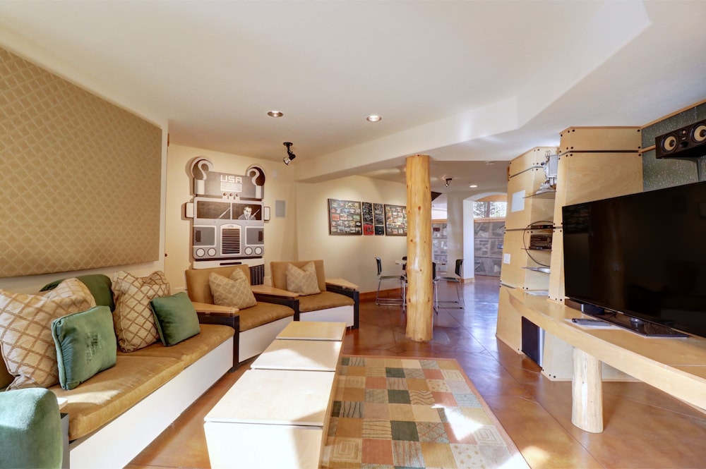 11 Stormwatch Circle 4br 3.5ba 4 Bedroom Home