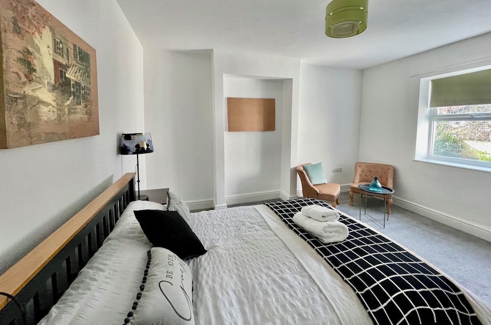 Golden Triangle Townhouse