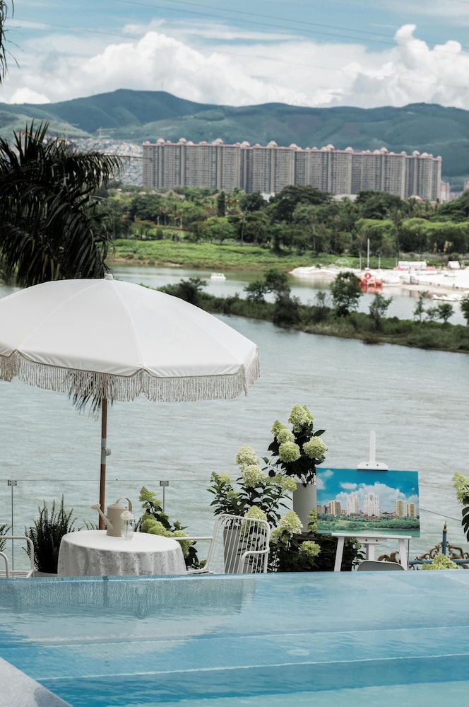 viila River View Resort Xishuangbanna