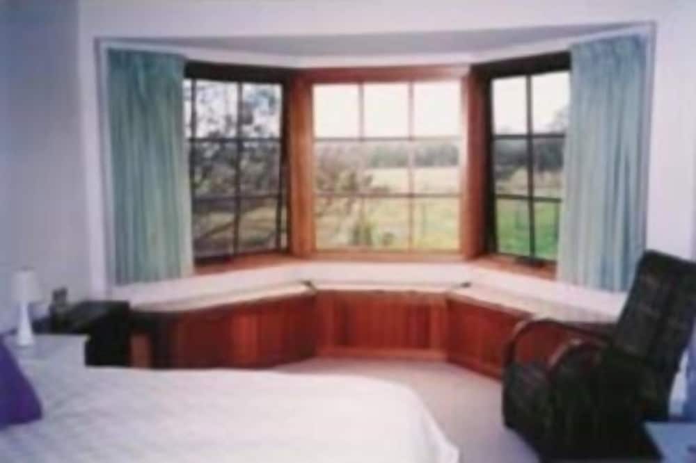 Wind Song Bed & Breakfast