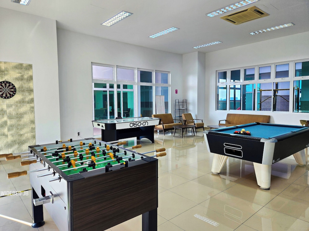 Twin Galaxy Residences by Widebed JB
