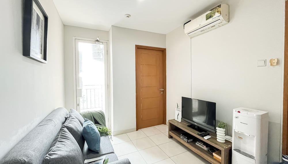 Scandinavian Minimalist 2Br At Cinere Bellevue Suites Apartment