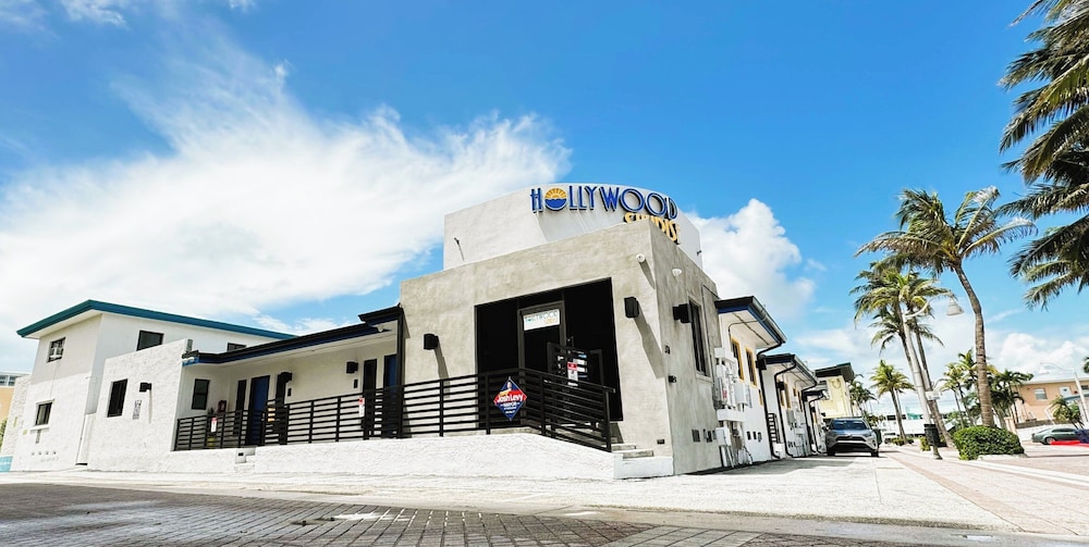 Hotel HOLLYWOOD SUNRISE - Image 1