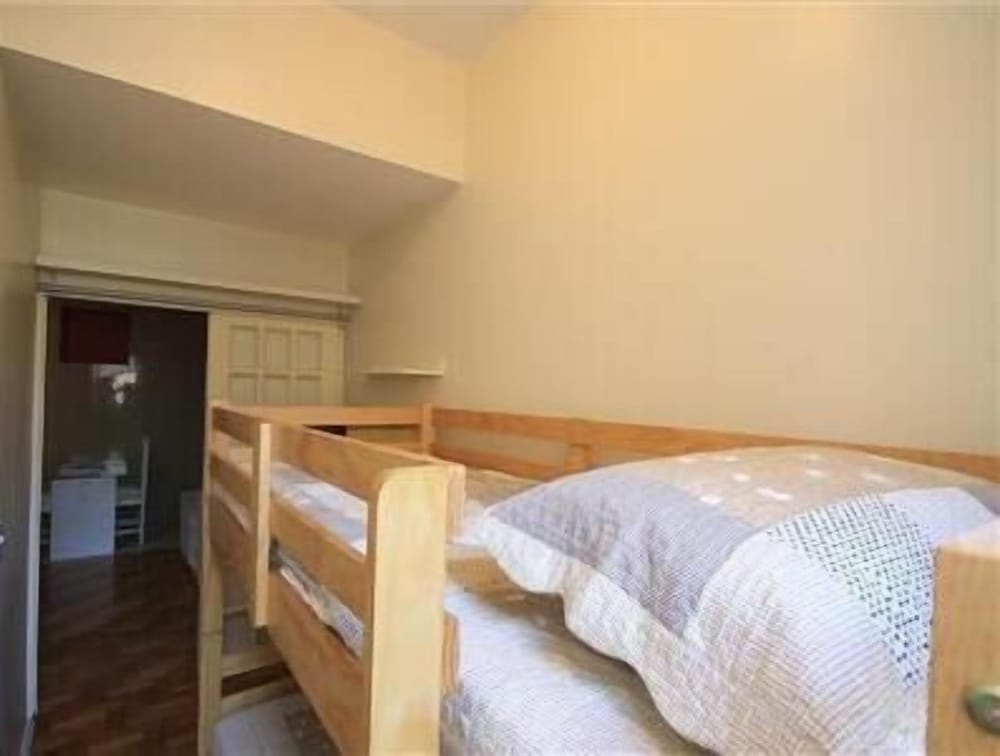 GoHouse Djalma 401 A