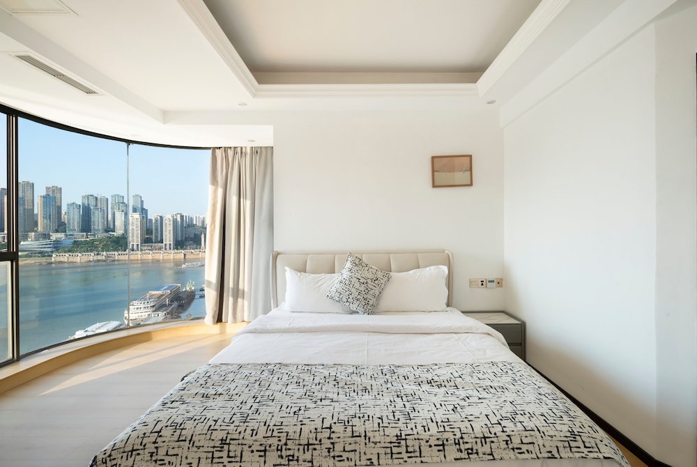 Baihong Riverview Drone Show Apartment