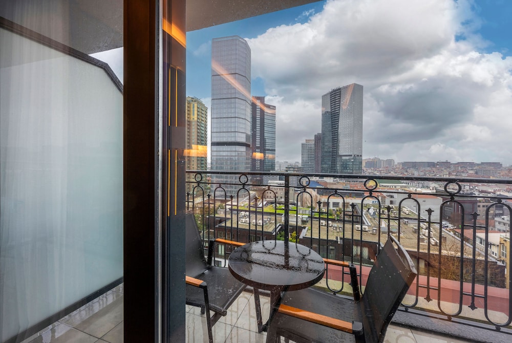 Ramada Encore By Wyndham İstanbul Şişli - Image 56