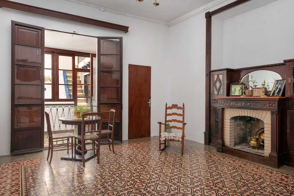 Hostal Pons