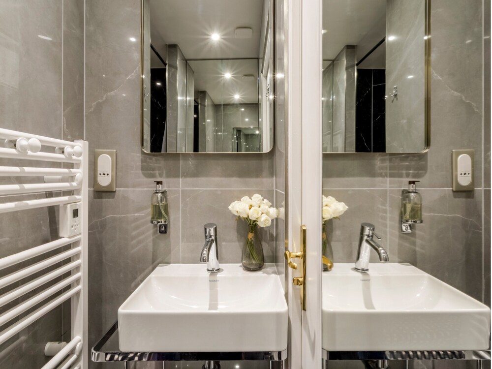 Merveil Luxury Suites - Florentin I-II