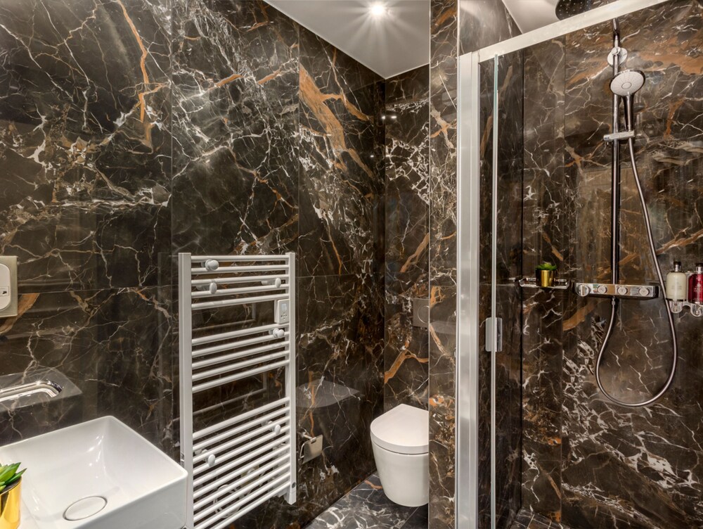 Merveil Luxury Suites - Opera I-II
