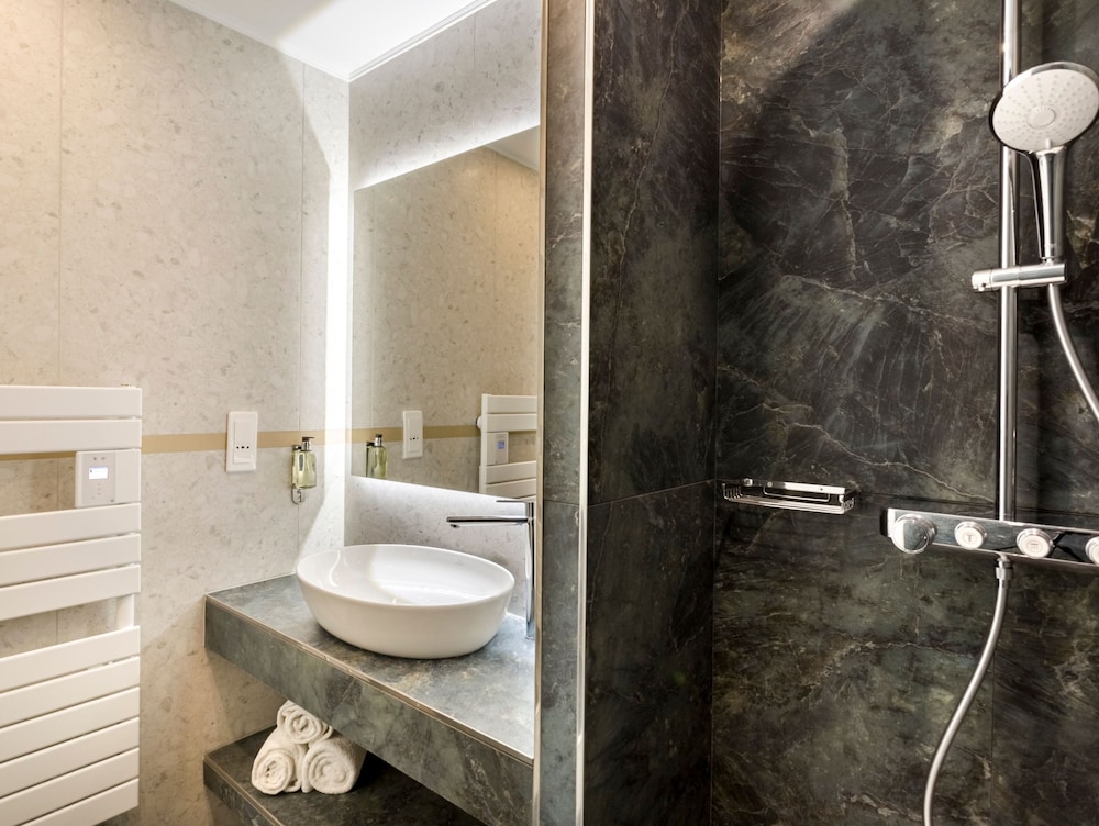 Merveil Luxury Suites - Lenoir I-II-III