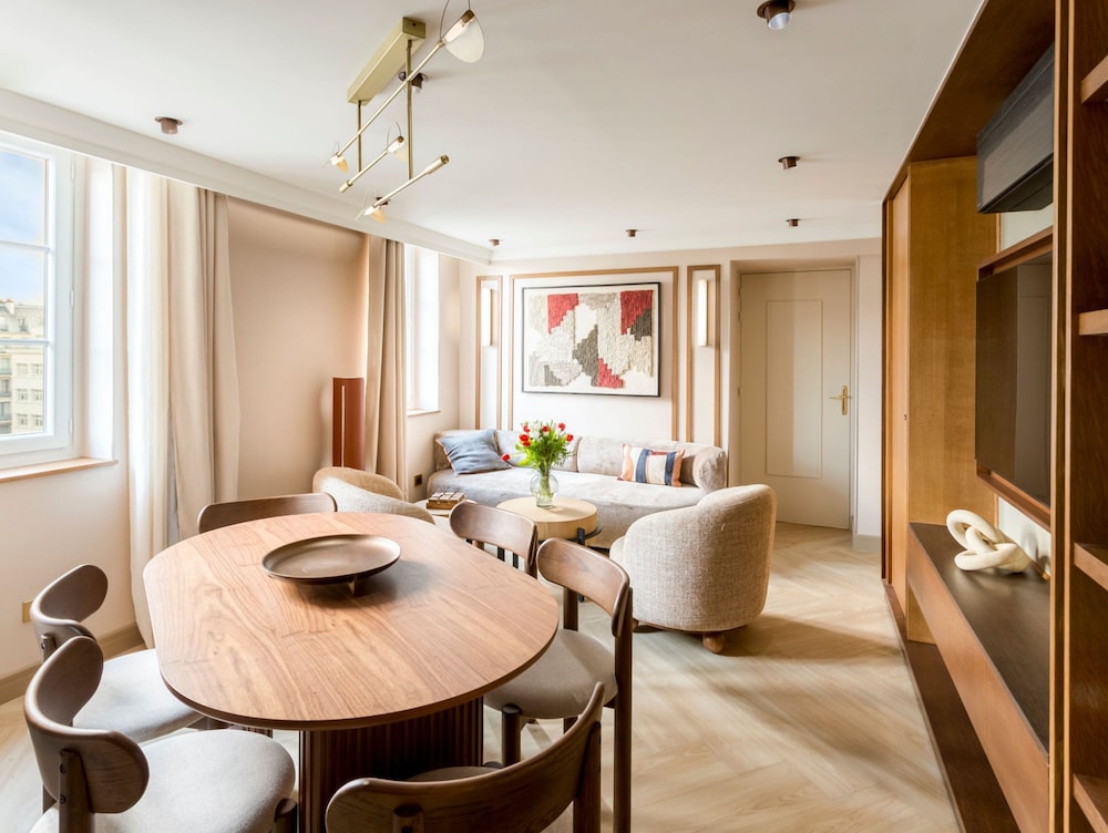 Merveil Luxury Suites - Bourse I-II